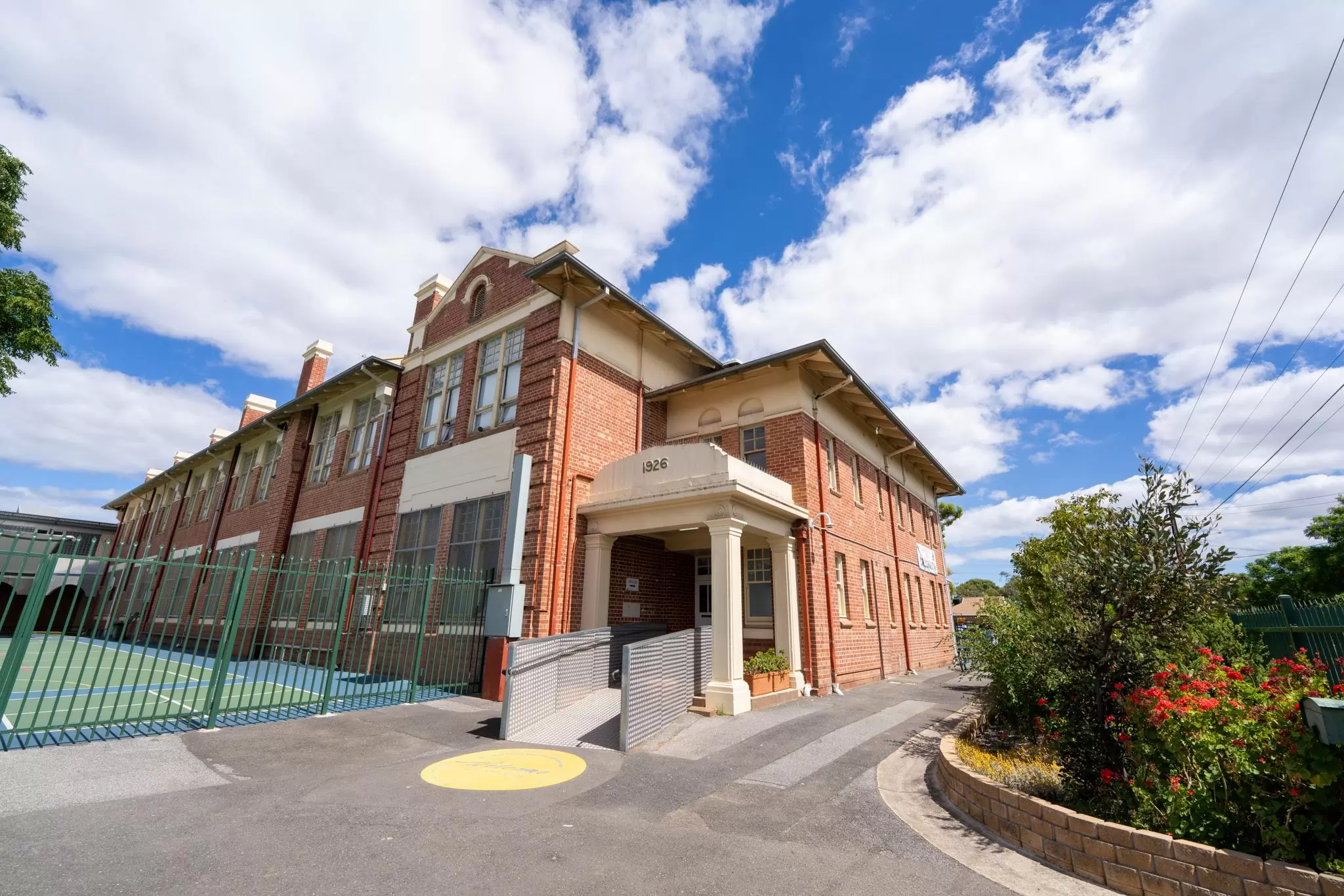 AIC - Adelaide-177
